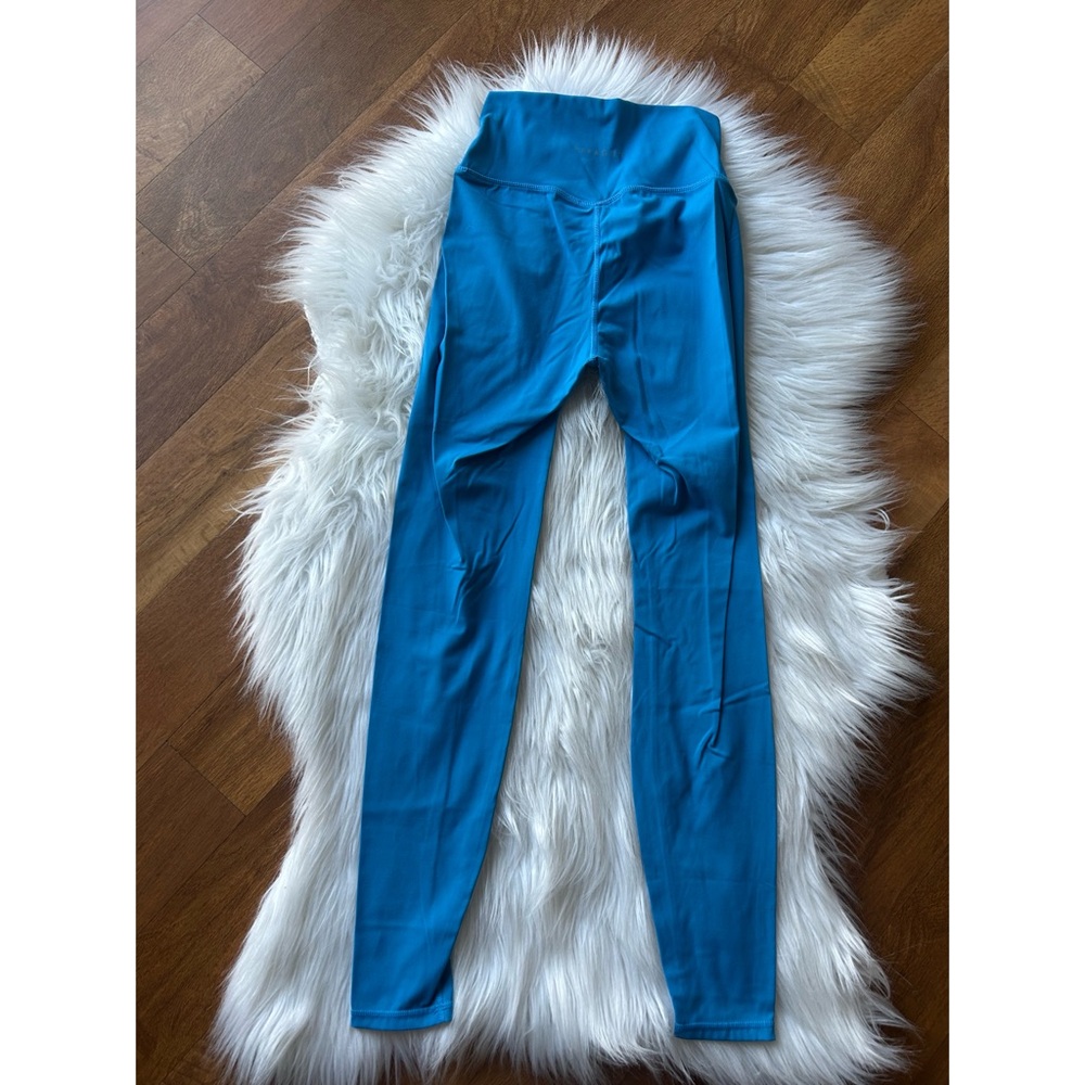 Paragon High Waisted Leggings - Picture 2 of 5